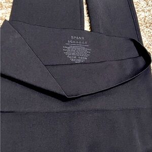 Black SPANX tights. Size large. Never worn.